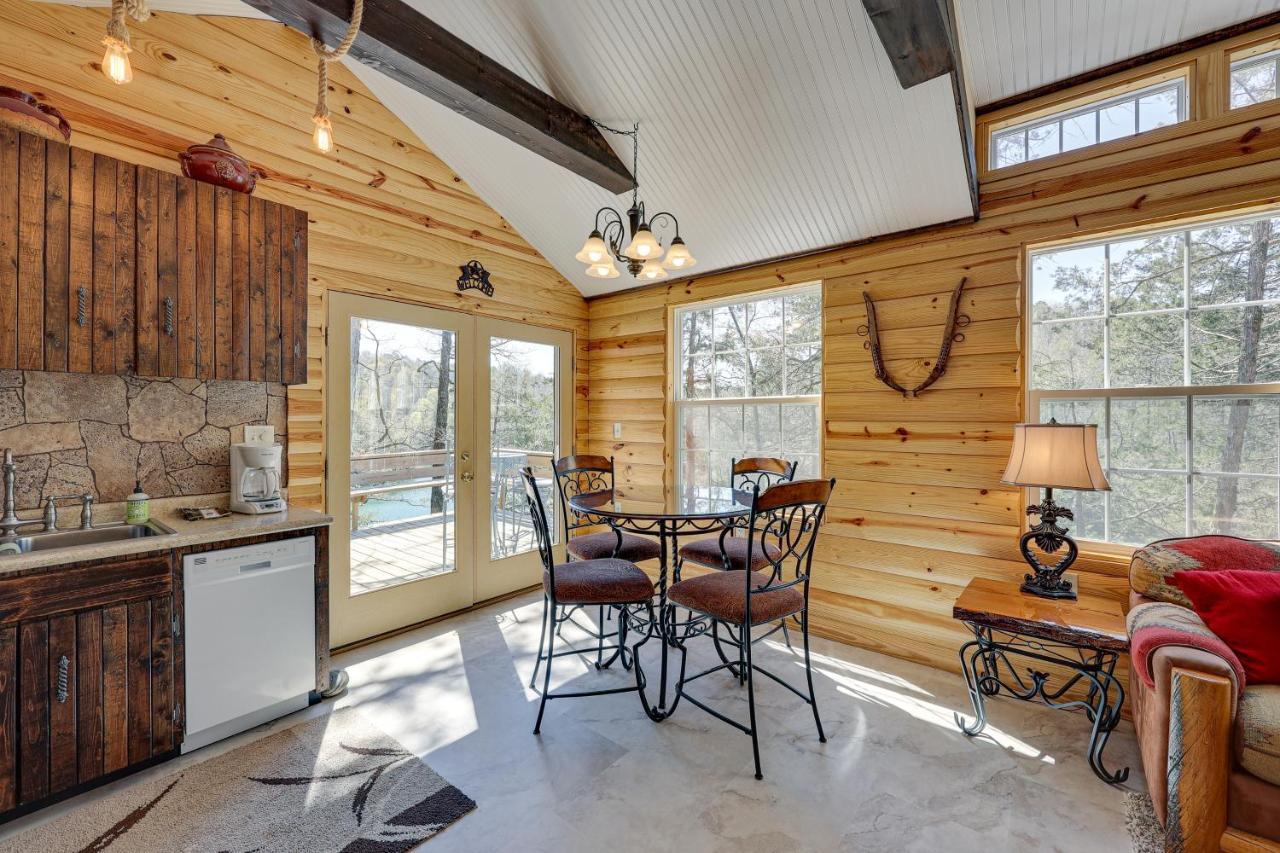 Cliffside Eureka Springs Cabin With Beaver Lake View Luaran gambar