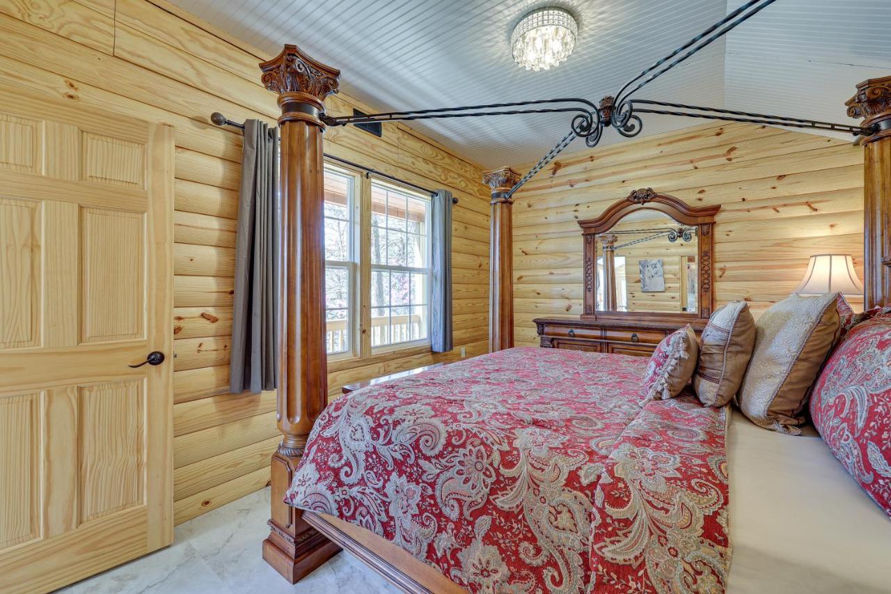 Cliffside Eureka Springs Cabin With Beaver Lake View Luaran gambar