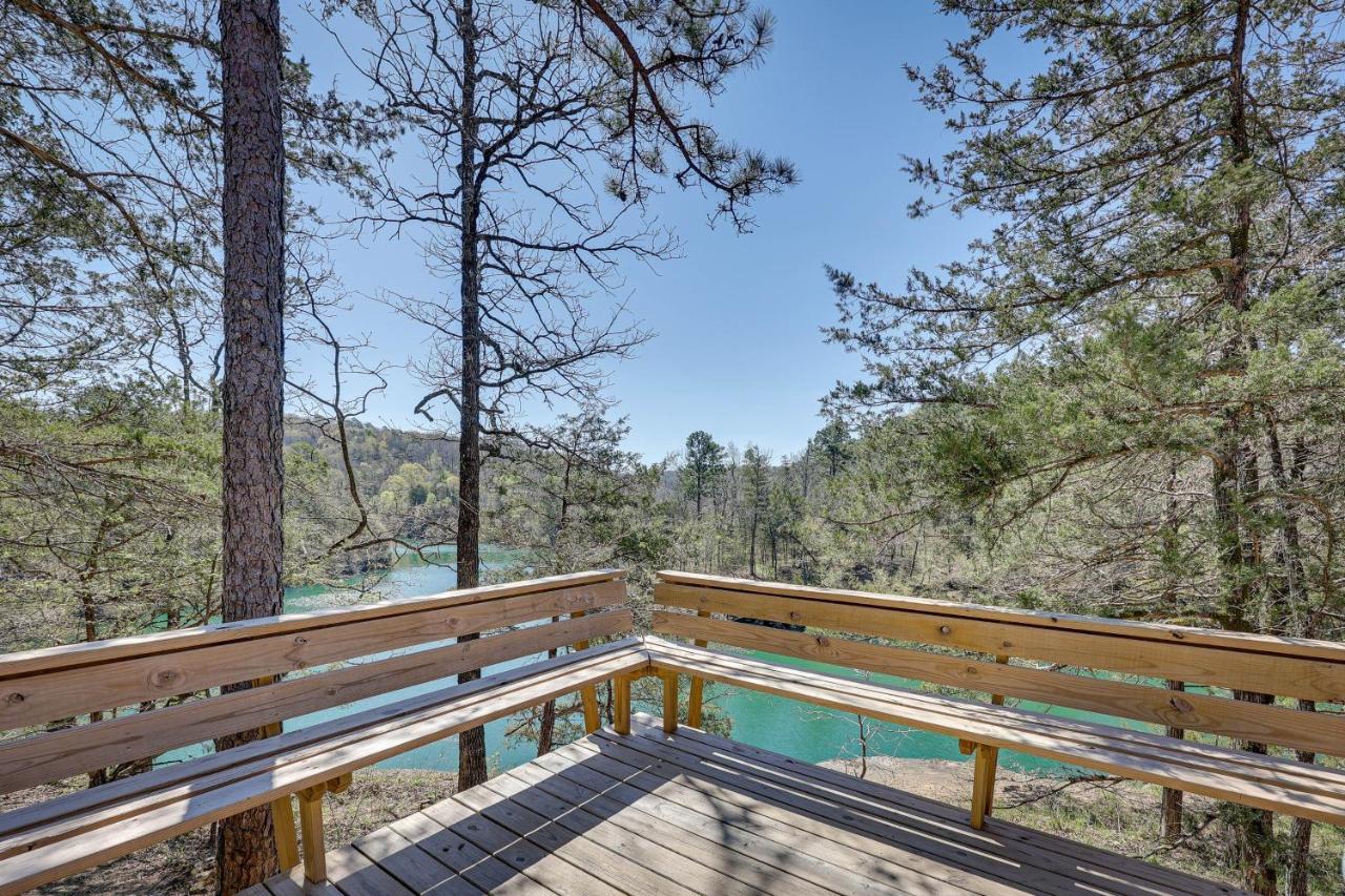 Cliffside Eureka Springs Cabin With Beaver Lake View Luaran gambar