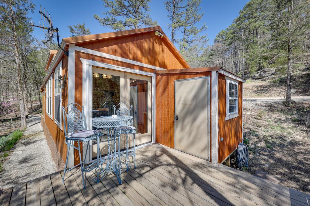 Cliffside Eureka Springs Cabin With Beaver Lake View Luaran gambar